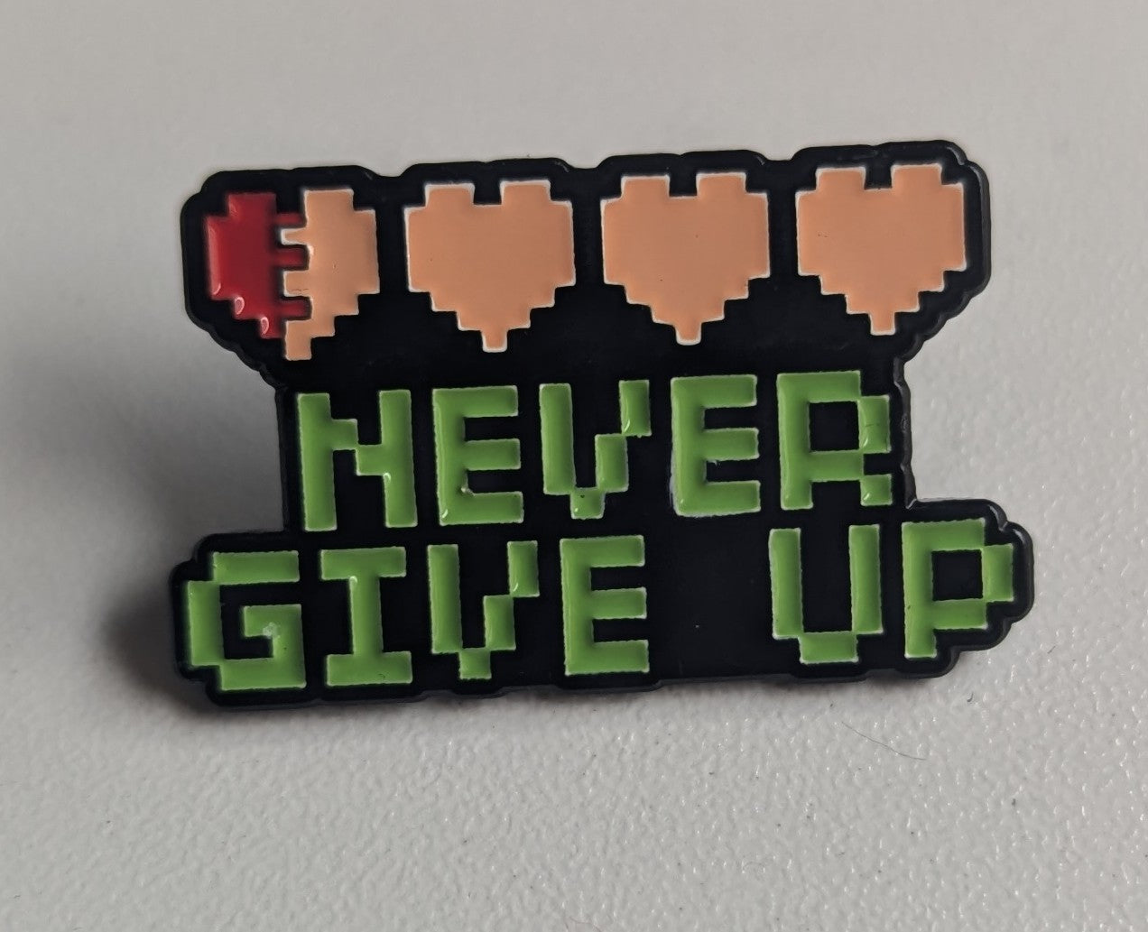 Gamer Pin - Never Give Up