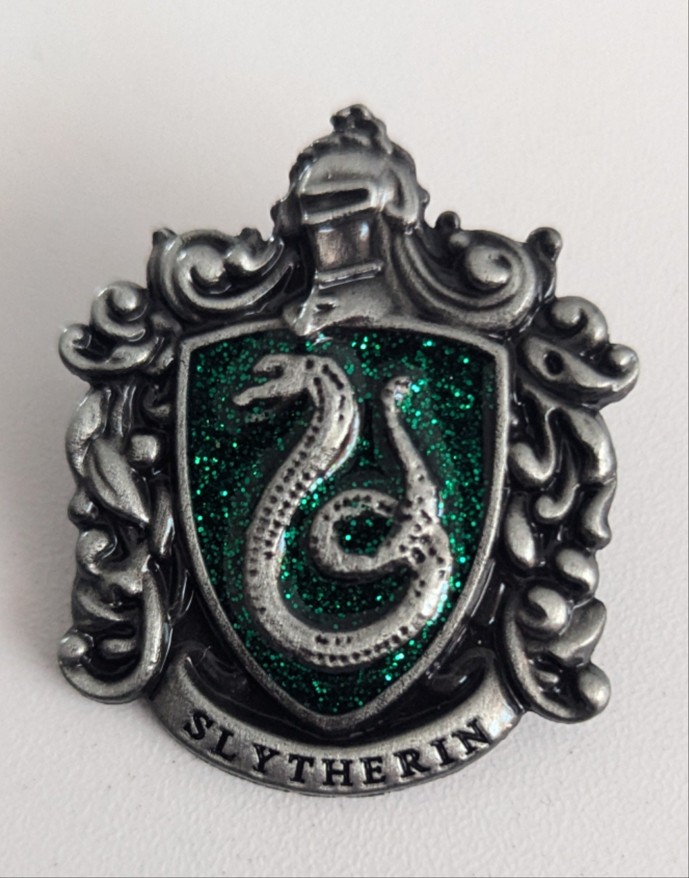 Harry Potter pin - Slytherin crest